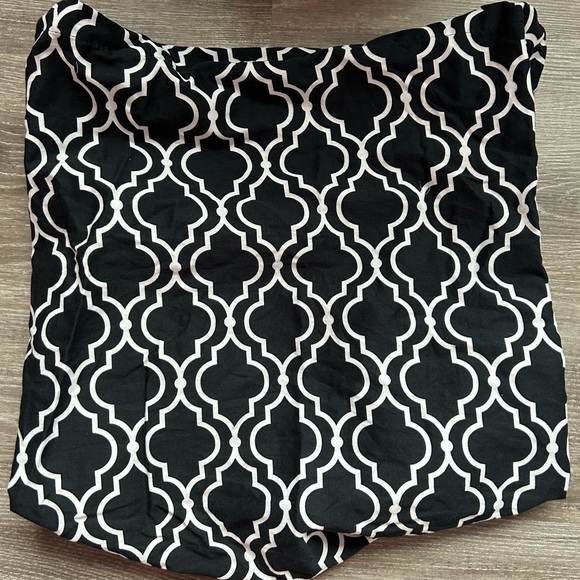 Boppy Breastfeeding Cover - Picture 2 of 7